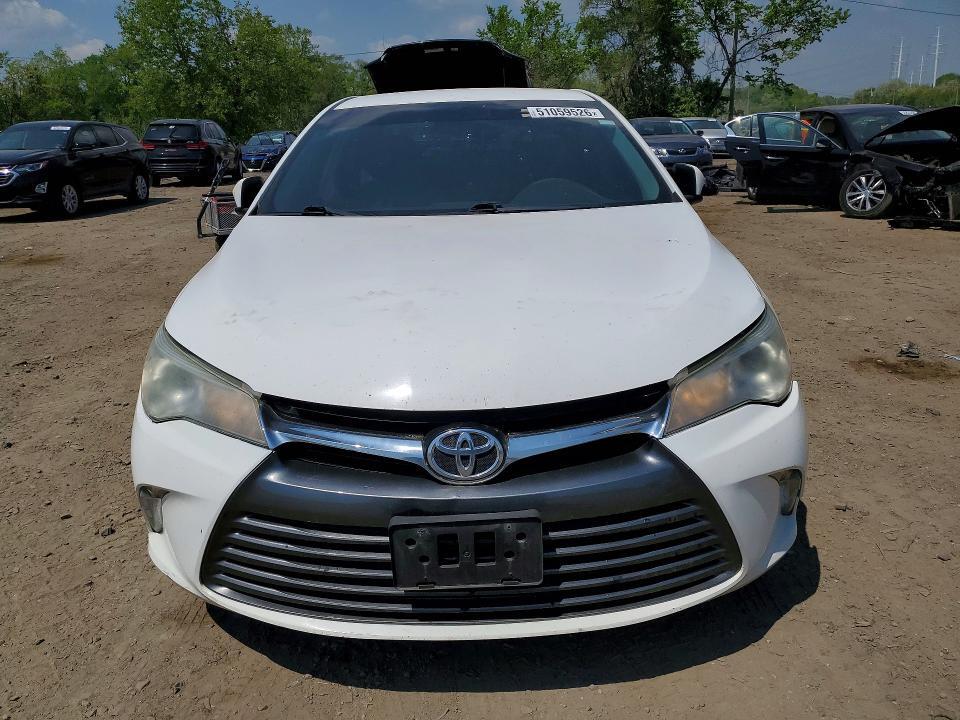 2016 TOYOTA CAMRY LE — Фото 5 из 12