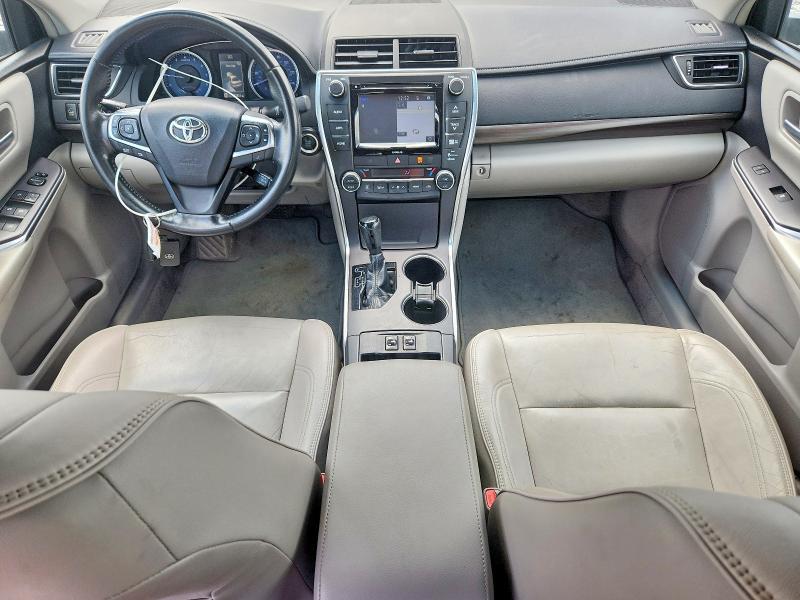 2016 TOYOTA CAMRY XLE — Фото 8 из 12