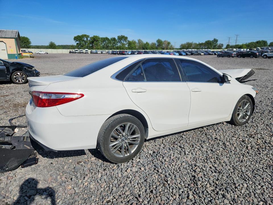 2016 TOYOTA CAMRY SE — Фото 3 из 13