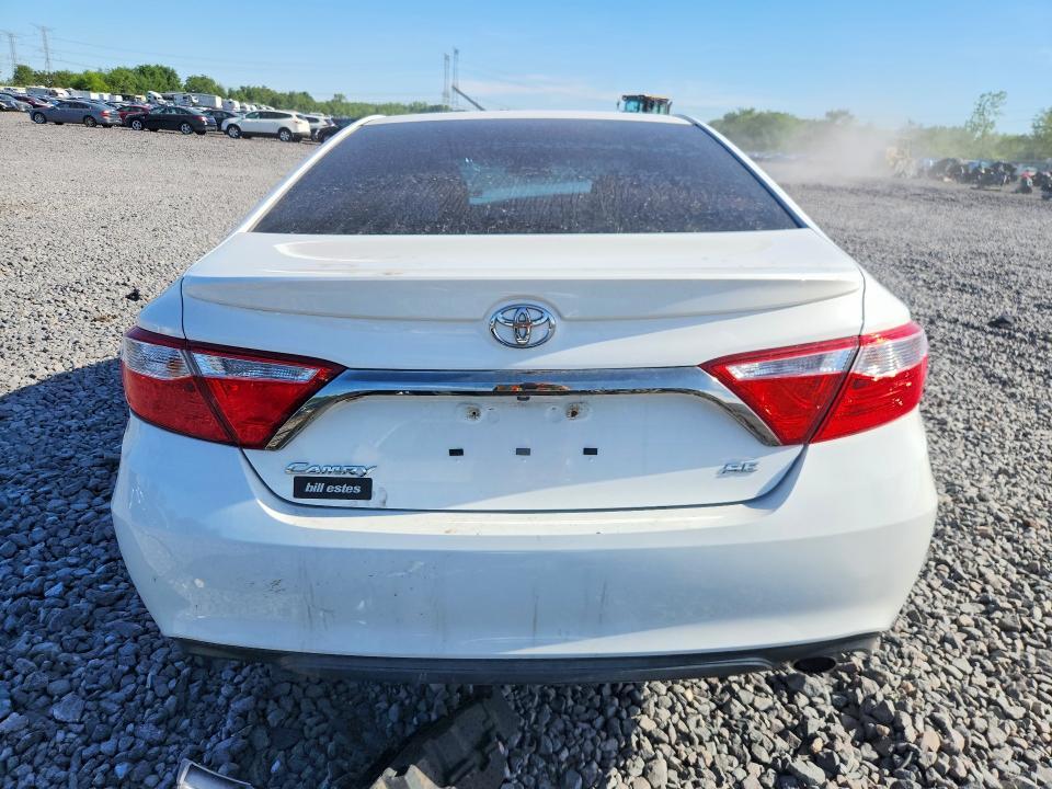 2016 TOYOTA CAMRY SE — Фото 6 из 13