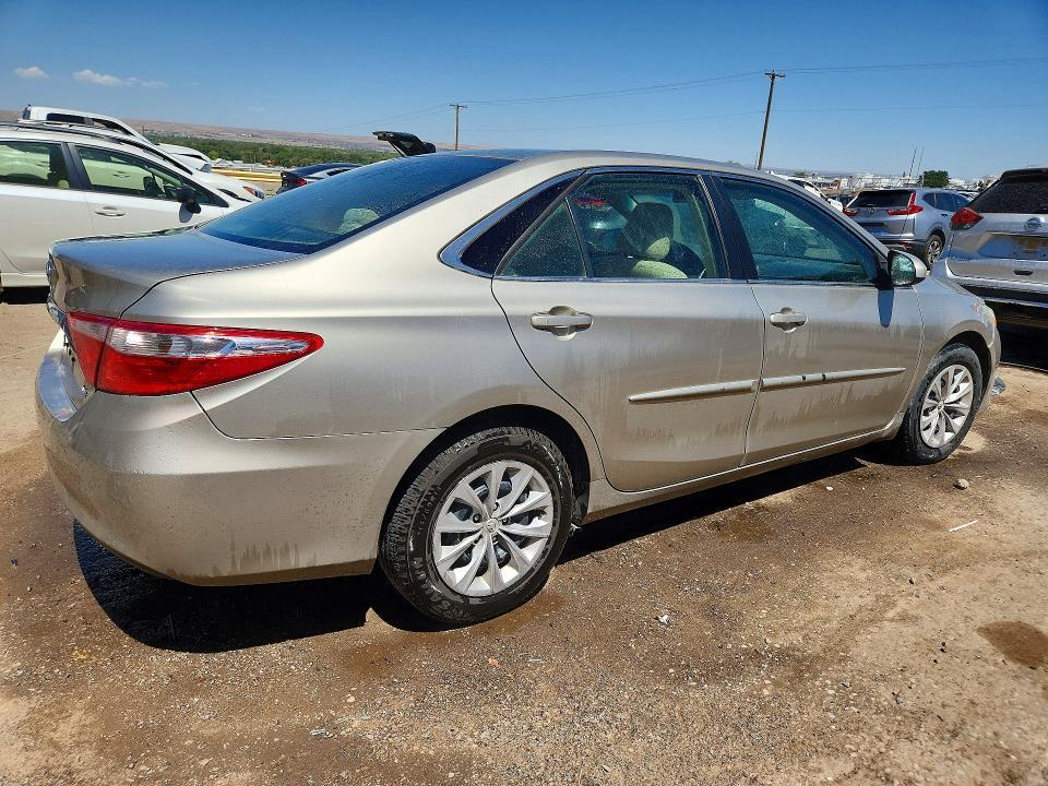 2016 TOYOTA CAMRY LE — Фото 3 из 12