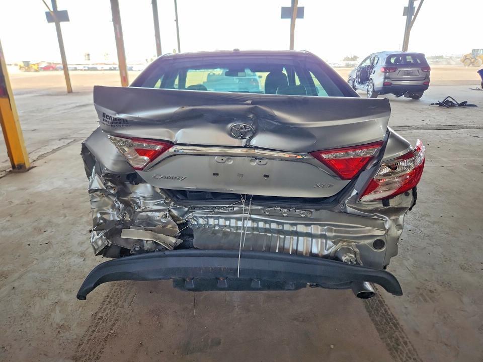 2016 TOYOTA CAMRY XLE — Фото 6 из 13