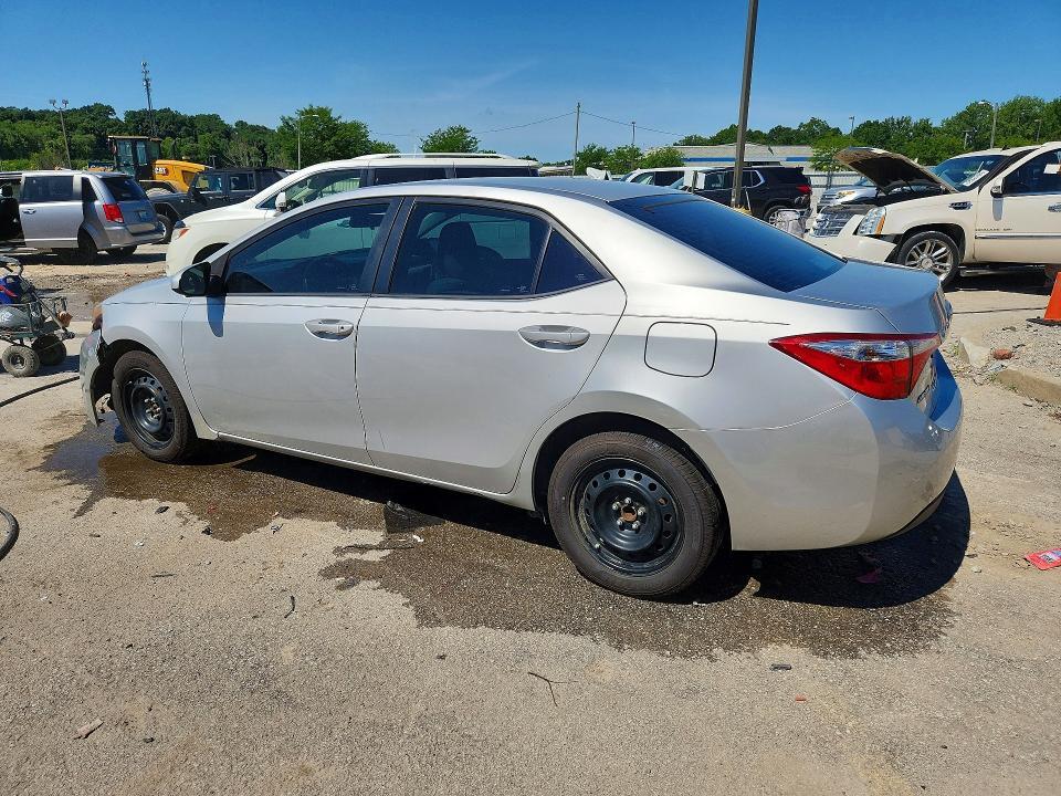 2016 TOYOTA COROLLA LE — Фото 2 из 13