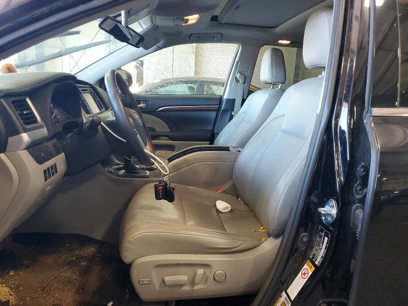 2016 TOYOTA HIGHLANDER LIMITED — Фото 7 из 13