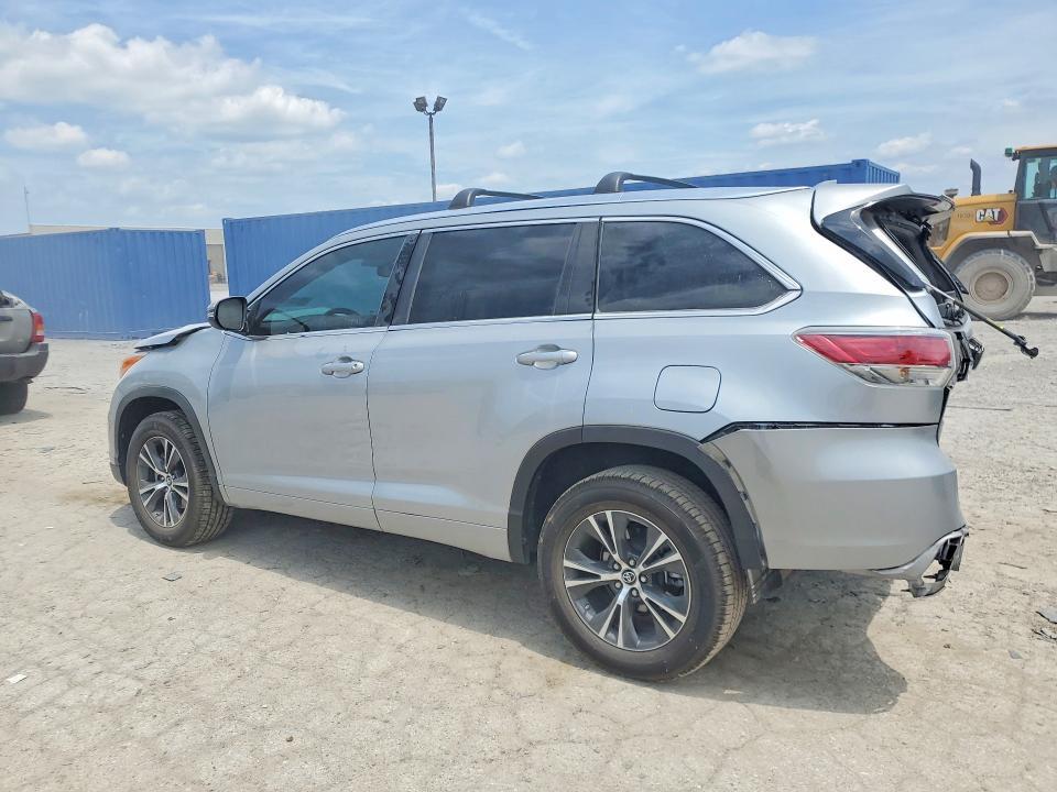 2016 TOYOTA HIGHLANDER XLE — Фото 2 из 14