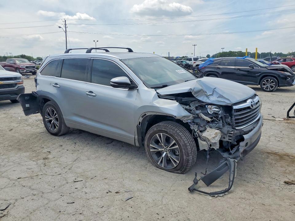 2016 TOYOTA HIGHLANDER XLE — Фото 4 из 14