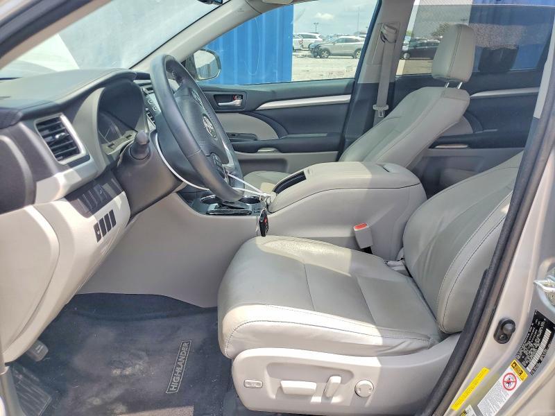 2016 TOYOTA HIGHLANDER XLE — Фото 7 из 14