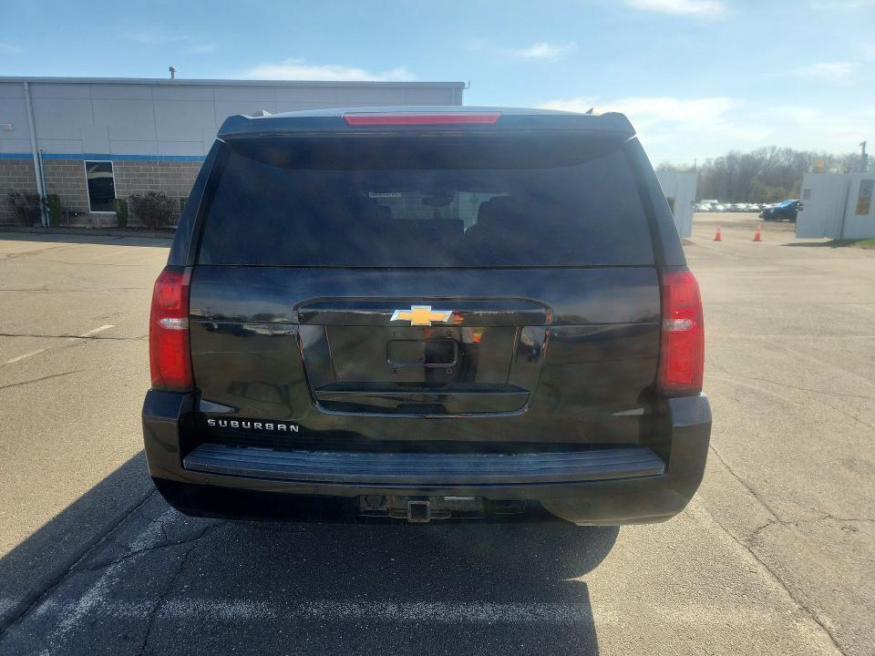 2017 CHEVROLET SUBURBAN K1500 LT — Фото 6 из 13