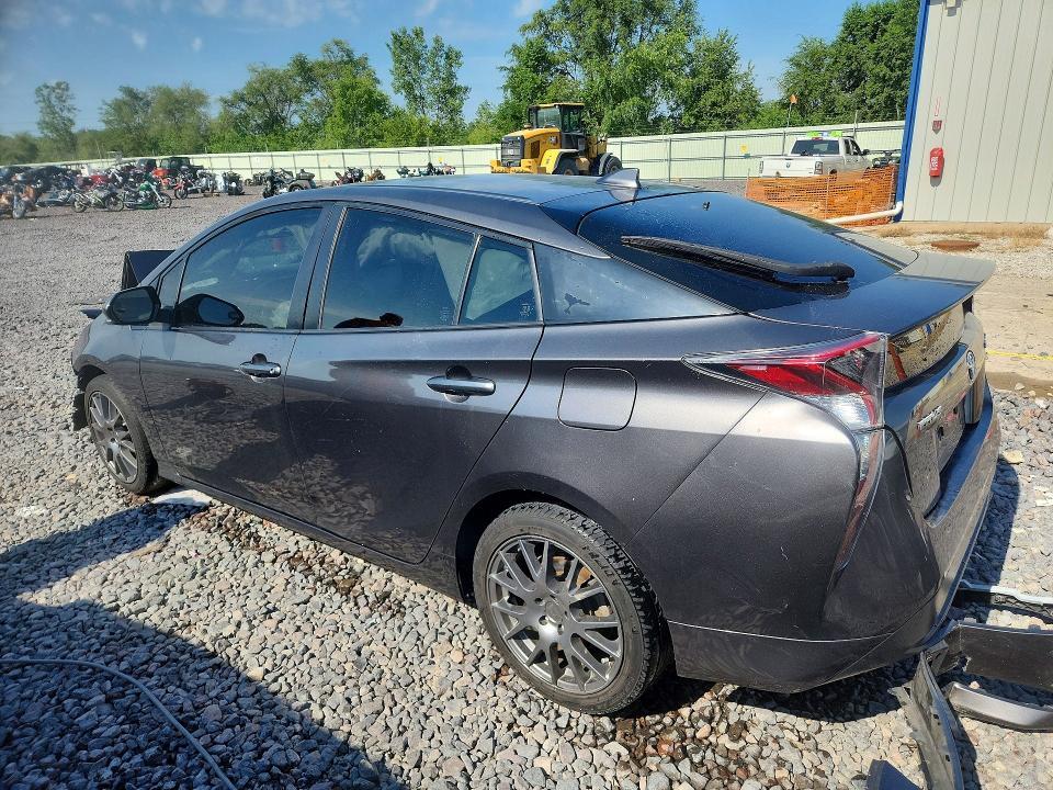 2016 TOYOTA PRIUS TWO — Фото 2 из 13