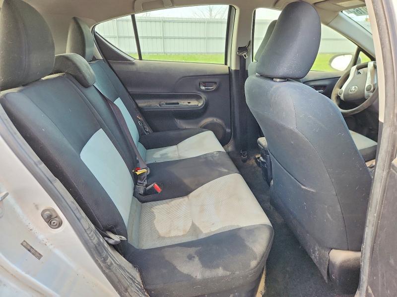 2016 TOYOTA PRIUS C TWO — Фото 10 из 12