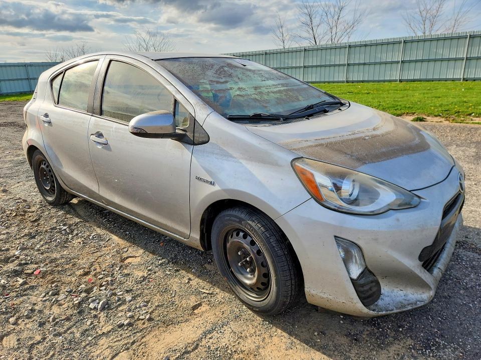 2016 TOYOTA PRIUS C TWO — Фото 4 из 12