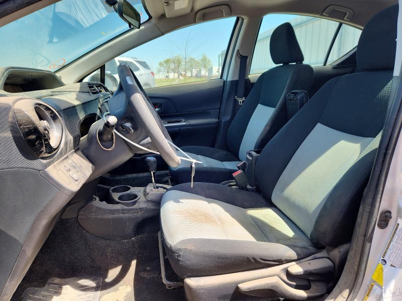 2016 TOYOTA PRIUS C TWO — Фото 7 из 12