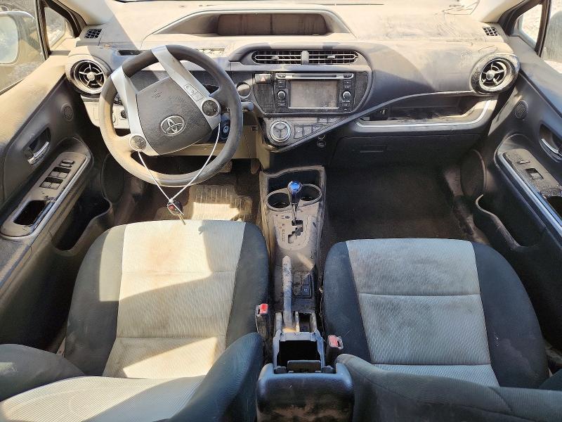 2016 TOYOTA PRIUS C TWO — Фото 8 из 12