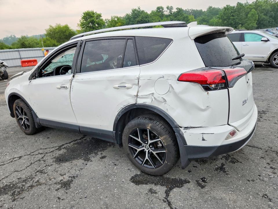 2016 TOYOTA RAV4 SE — Фото 2 из 13