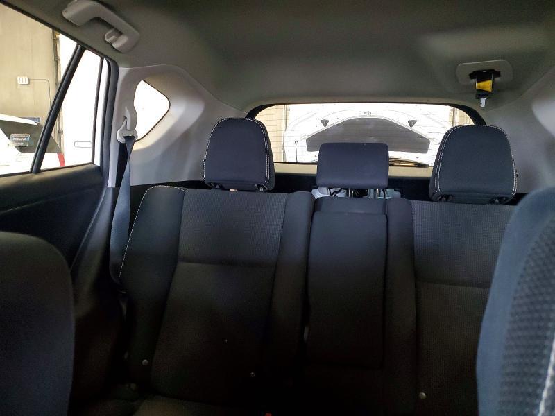2016 TOYOTA RAV4 XLE — Фото 10 из 13