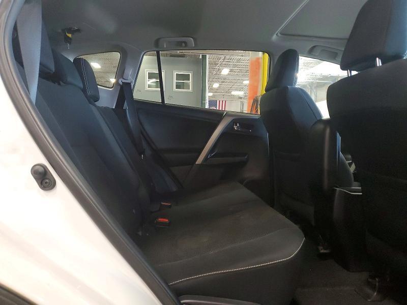 2016 TOYOTA RAV4 XLE — Фото 11 из 13