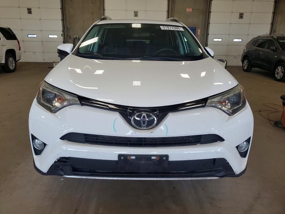 2016 TOYOTA RAV4 XLE — Фото 5 из 13