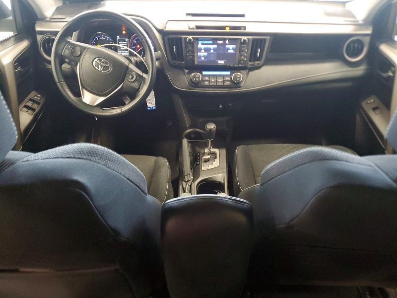 2016 TOYOTA RAV4 XLE — Фото 8 из 13
