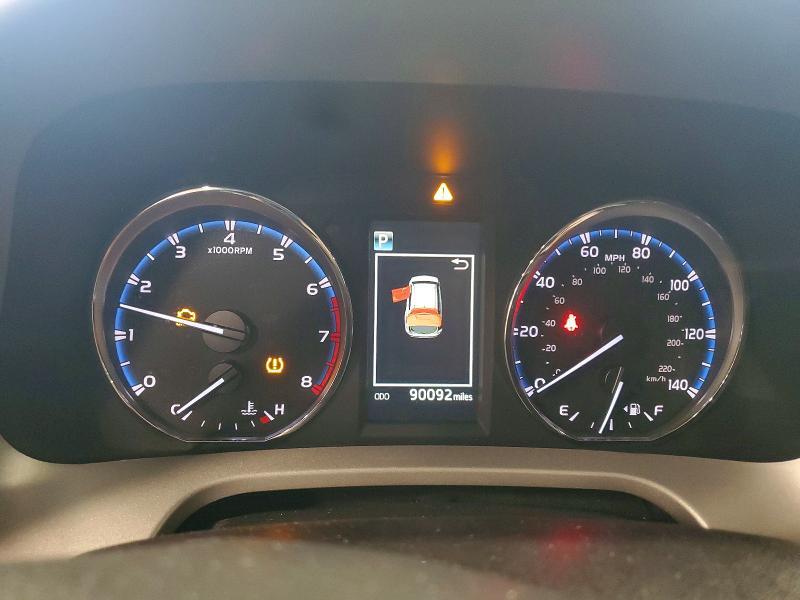 2016 TOYOTA RAV4 XLE — Фото 9 из 13