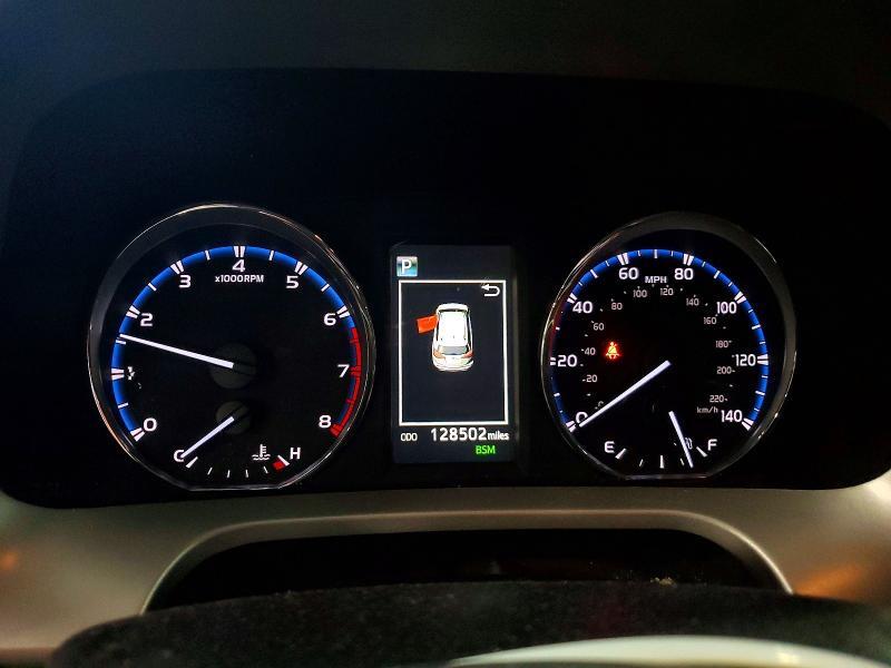 2016 TOYOTA RAV4 XLE — Фото 9 из 13
