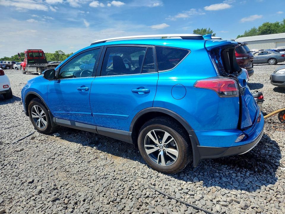 2016 TOYOTA RAV4 XLE — Фото 2 из 12