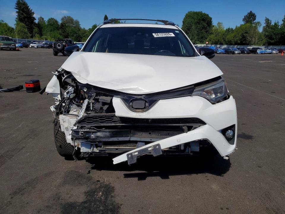 2016 TOYOTA RAV4 SE — Фото 5 из 13
