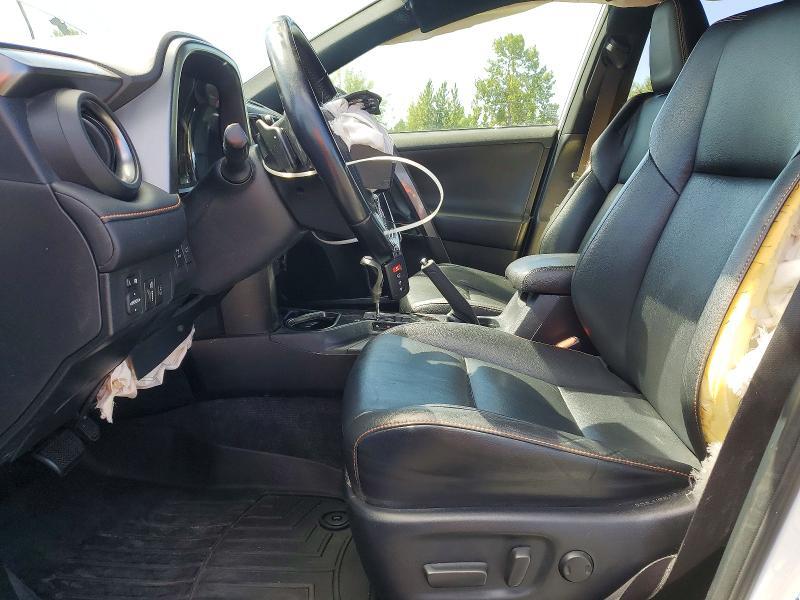 2016 TOYOTA RAV4 SE — Фото 7 из 13