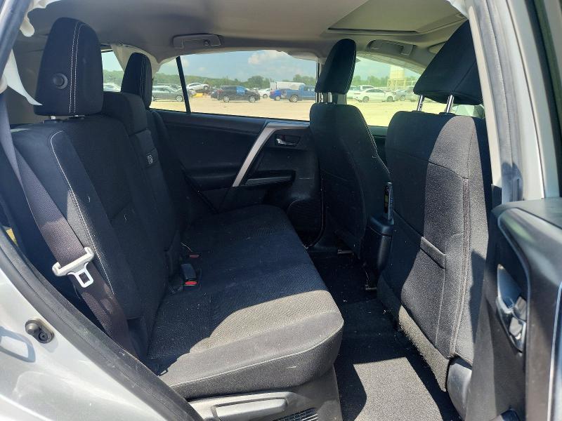 2016 TOYOTA RAV4 HV XLE — Фото 10 из 12