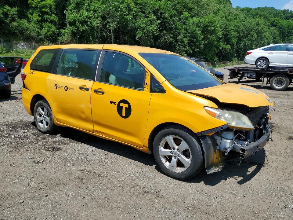 2016 TOYOTA SIENNA L 7-PASSENGER — Фото 4 из 14