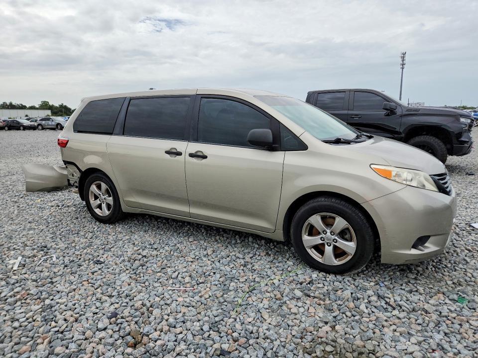 2016 TOYOTA SIENNA L 7-PASSENGER — Фото 4 из 13