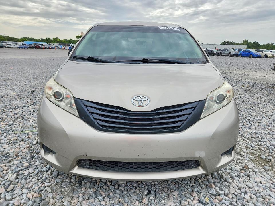 2016 TOYOTA SIENNA L 7-PASSENGER — Фото 5 из 13