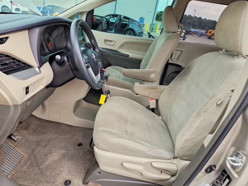 2016 TOYOTA SIENNA L 7-PASSENGER — Фото 7 из 13