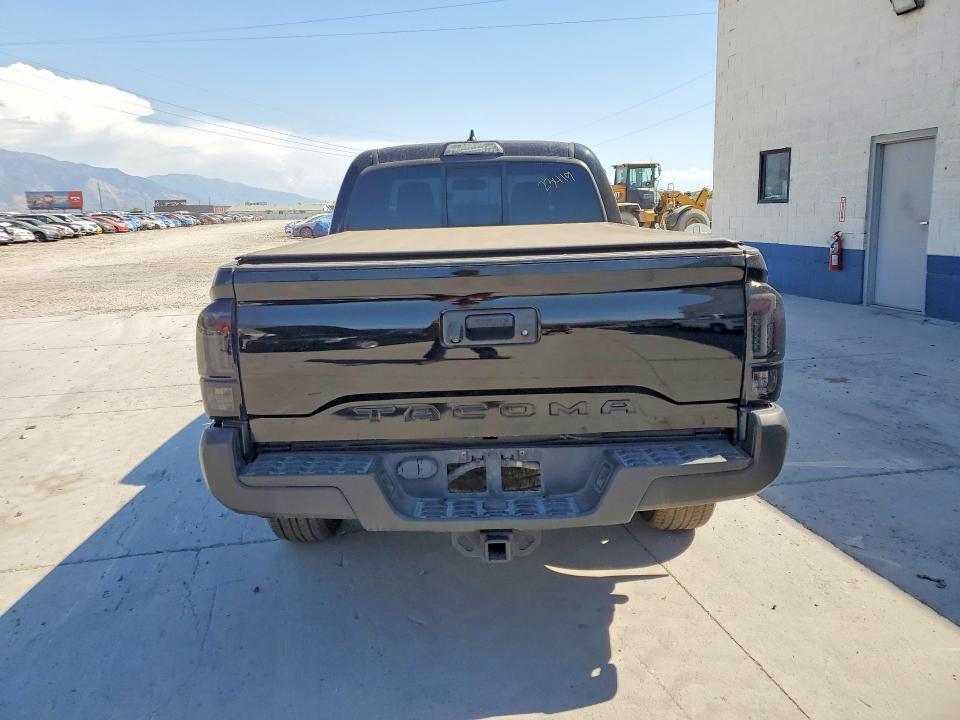 2016 TOYOTA TACOMA DOUBLE CAB — Фото 6 из 12