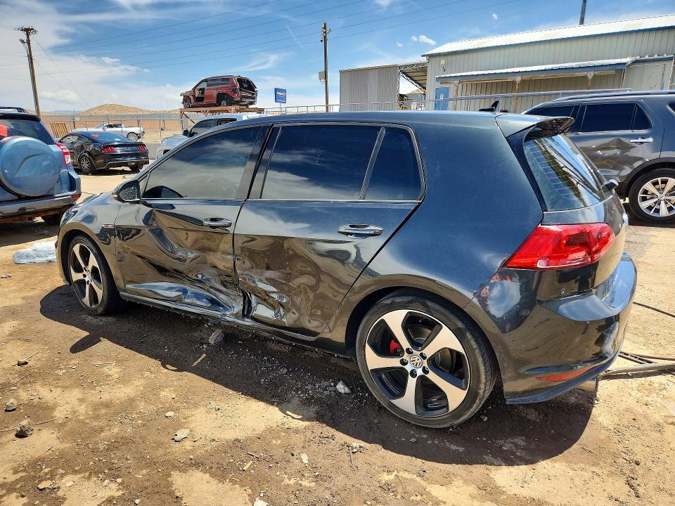 2016 VOLKSWAGEN GTI S — Фото 2 из 12