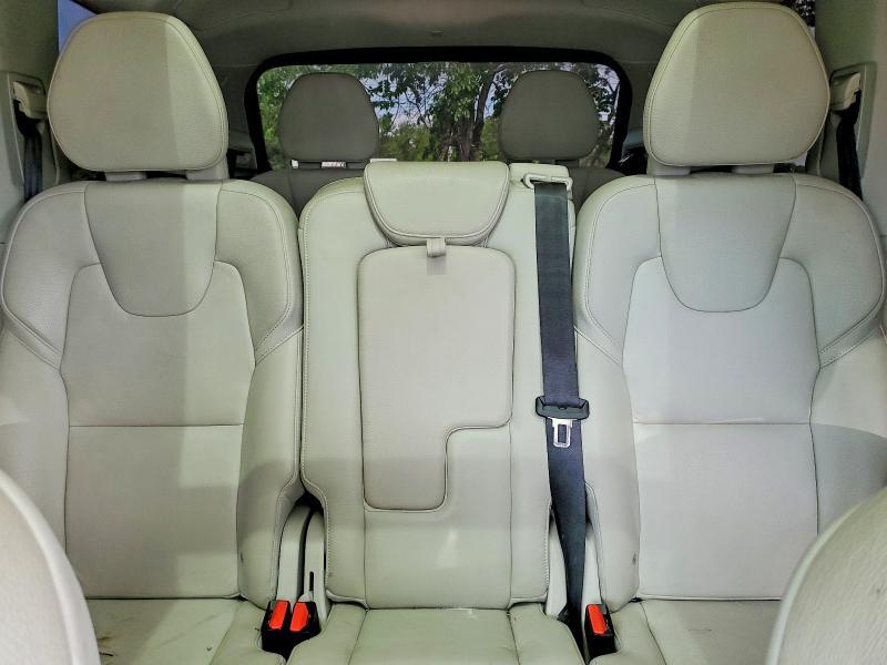 2016 VOLVO XC90 T8 — Фото 10 из 13