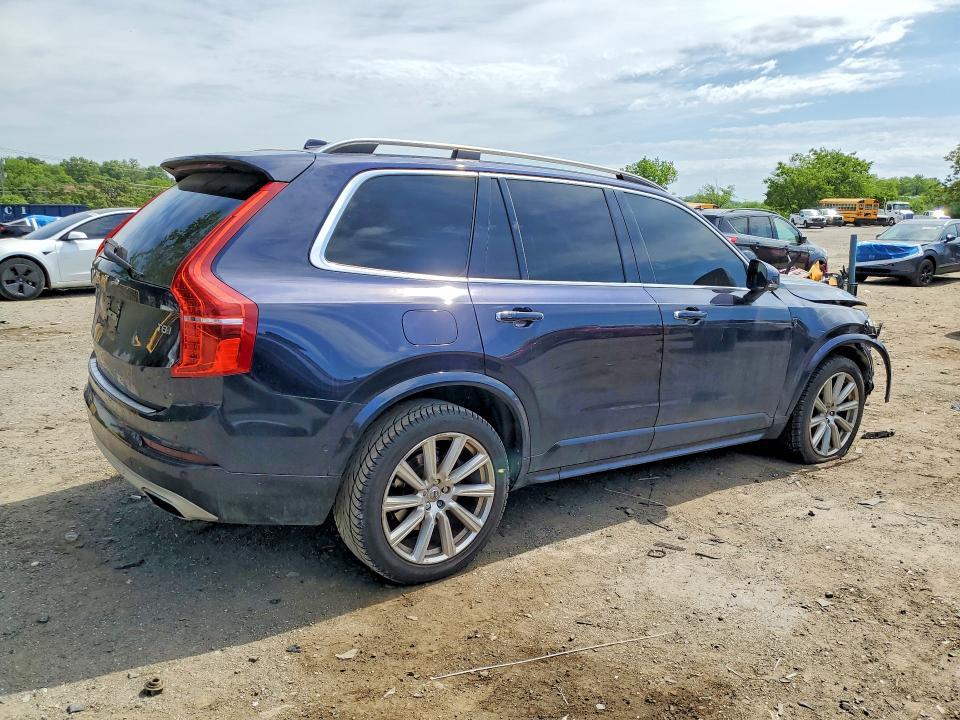 2016 VOLVO XC90 T8 — Фото 3 из 13