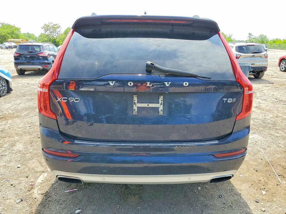 2016 VOLVO XC90 T8 — Фото 6 из 13