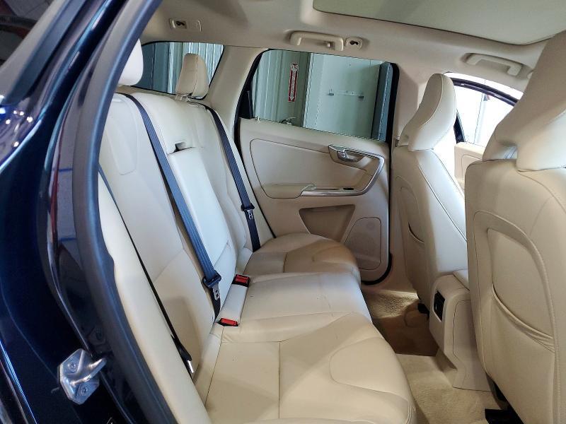 2016 VOLVO XC60 T5 PREMIER — Фото 11 из 13