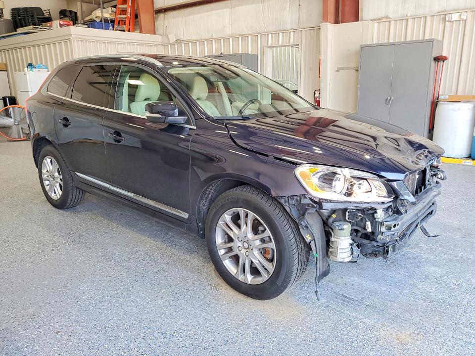 2016 VOLVO XC60 T5 PREMIER — Фото 4 из 13
