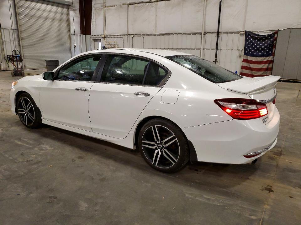 2017 HONDA ACCORD SPORT — Фото 2 из 12