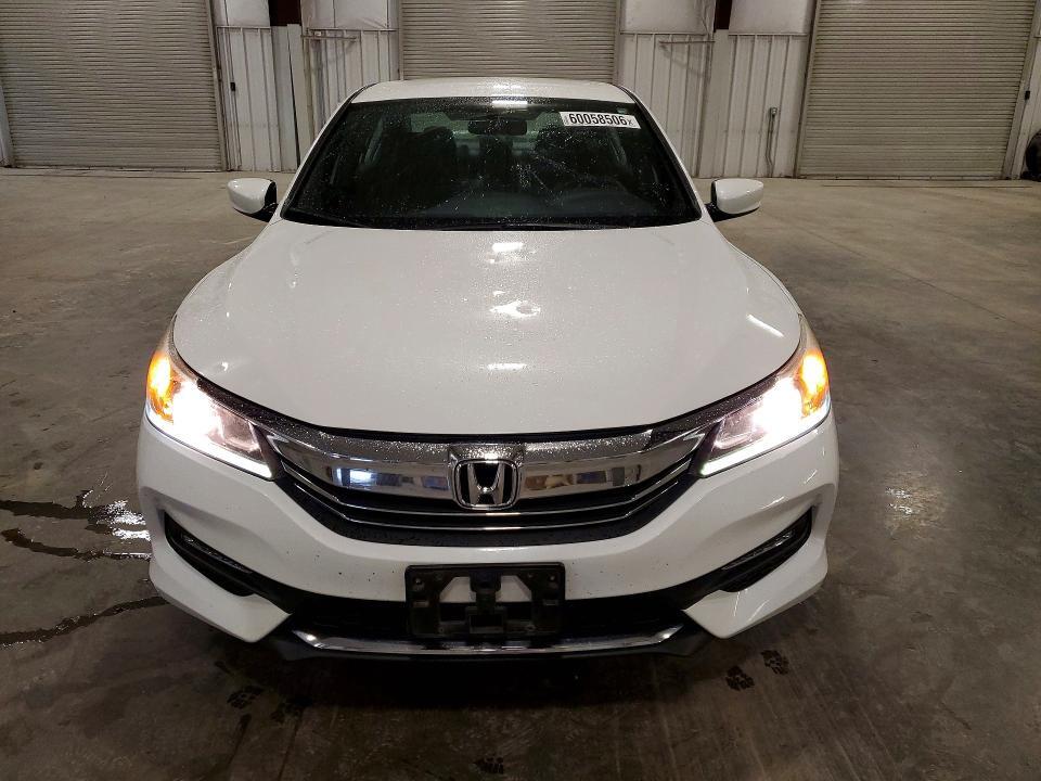 2017 HONDA ACCORD SPORT — Фото 5 из 12