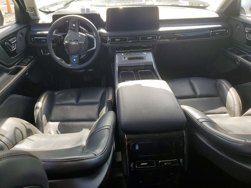 2025 LINCOLN AVIATOR — Фото 8 из 13