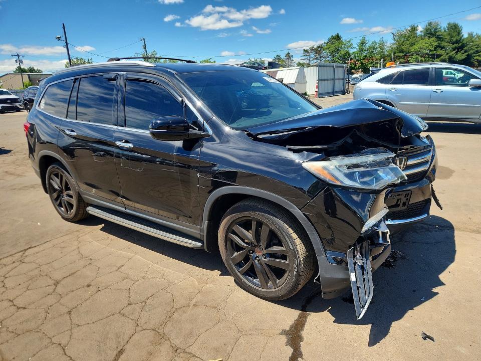 5FNYF6H0XHB068375 2017 HONDA PILOT photo no. 4