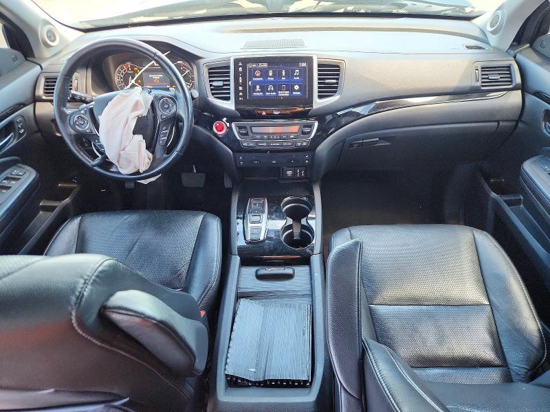 5FNYF6H0XHB068375 2017 HONDA PILOT photo no. 8