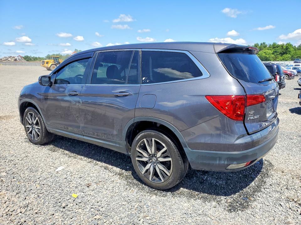 5FNYF6H39HB022336 2017 HONDA PILOT photo no. 2