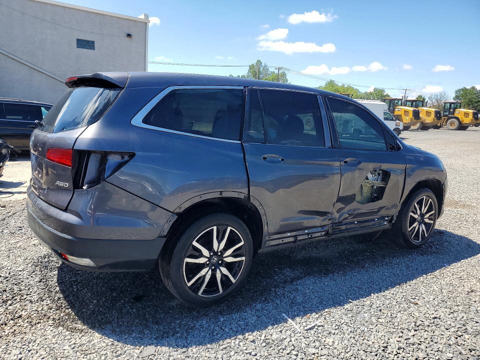 5FNYF6H39HB022336 2017 HONDA PILOT photo no. 3