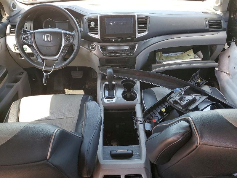 5FNYF6H39HB022336 2017 HONDA PILOT photo no. 8