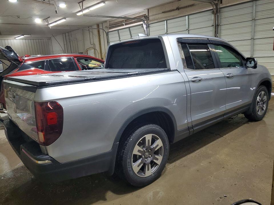 2017 HONDA RIDGELINE RTL — Фото 3 из 12