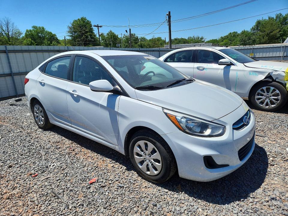 2017 HYUNDAI ACCENT SE — Фото 4 из 12
