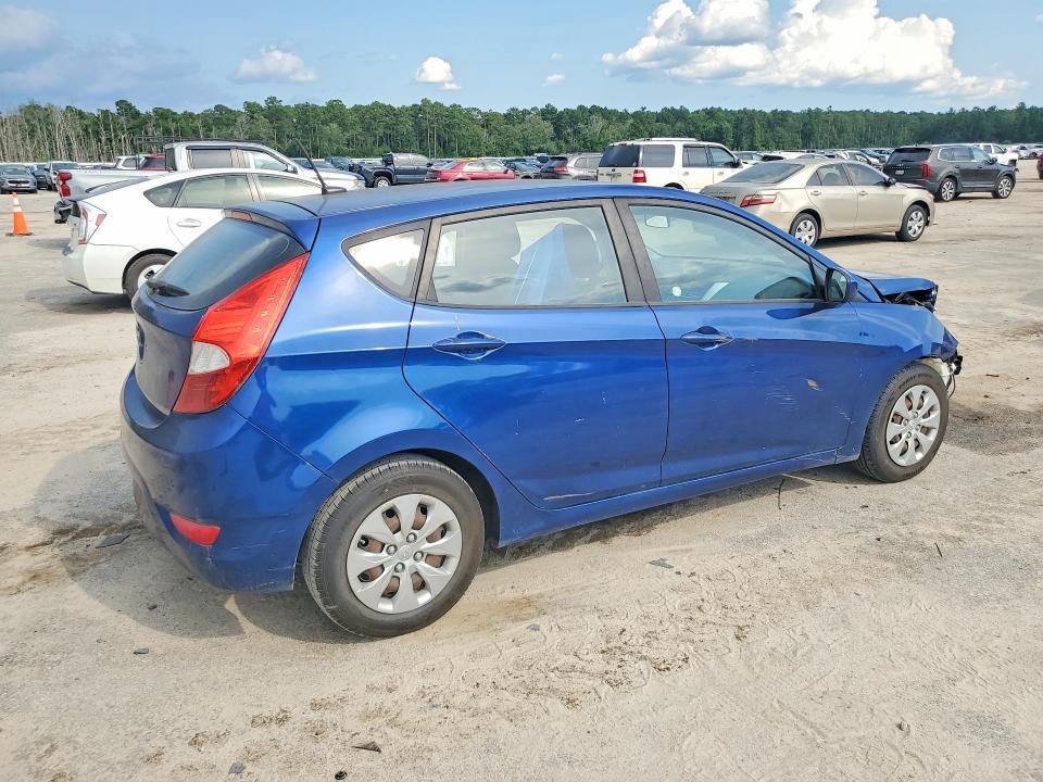 2017 HYUNDAI ACCENT SE — Фото 3 из 13